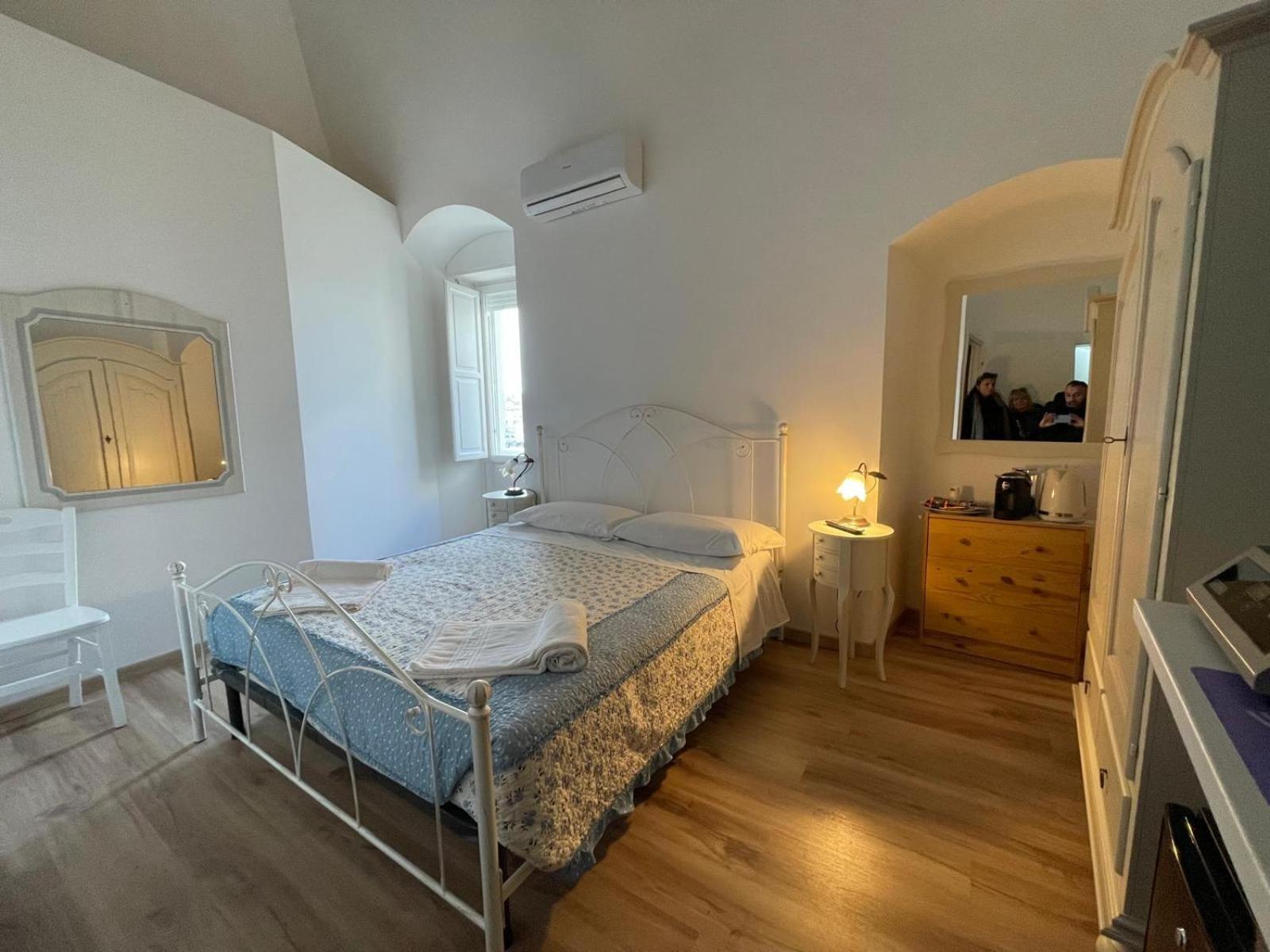 Beb Ventura Hotel Matera Bagian luar foto