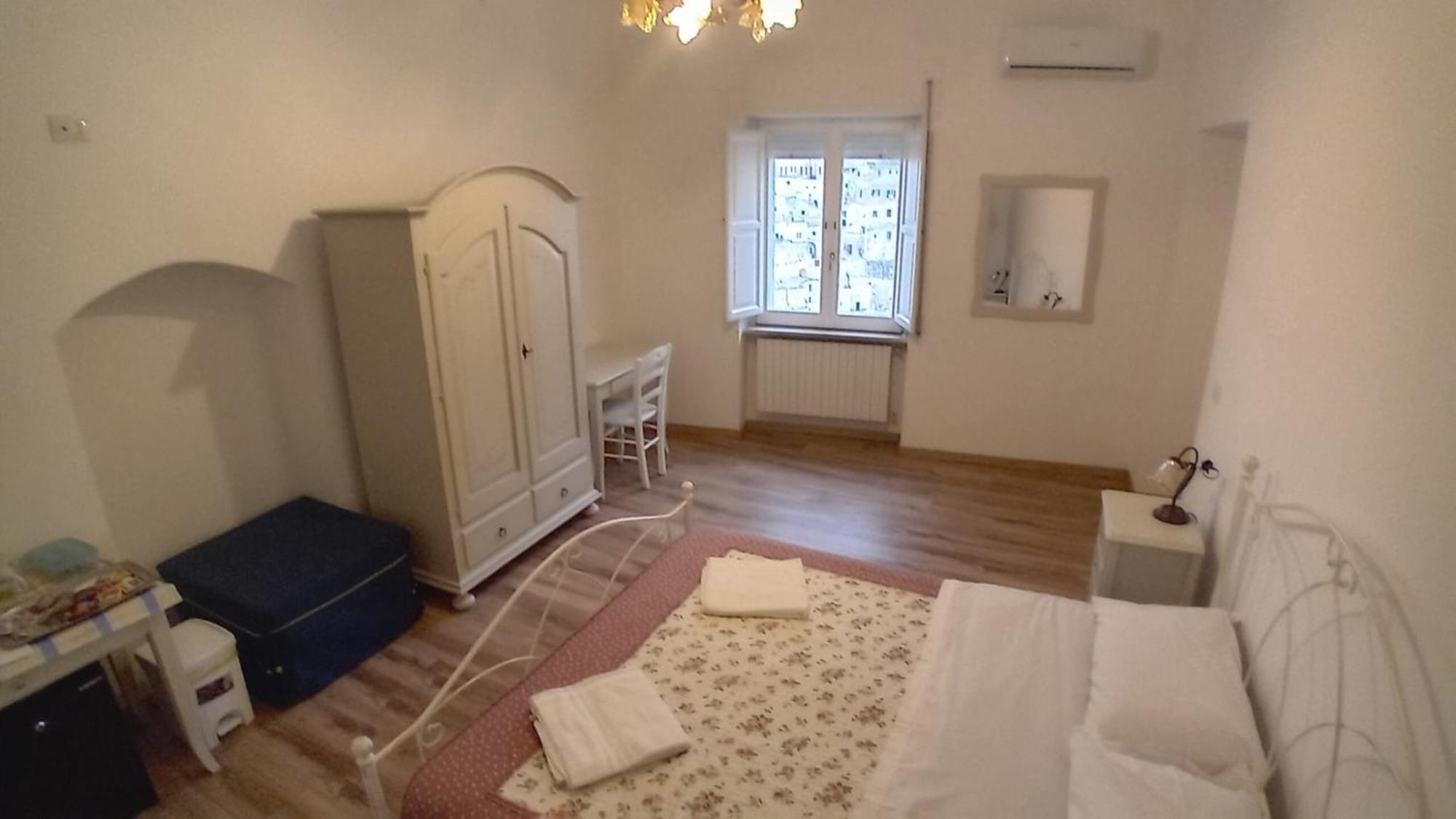 Beb Ventura Hotel Matera Bagian luar foto
